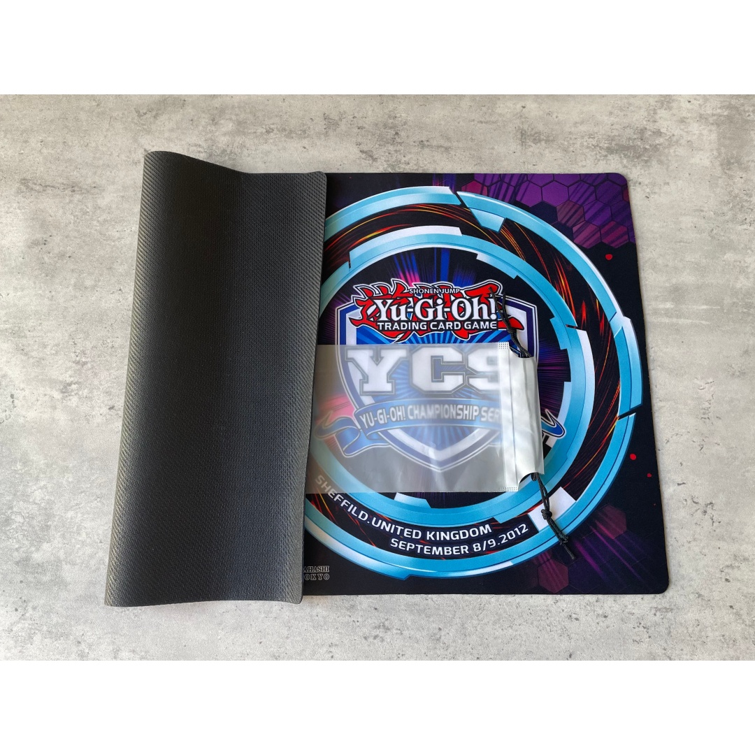Yu-Gi-Oh! Mata do gry w karty  – Door Mat Blank recenzja i cena